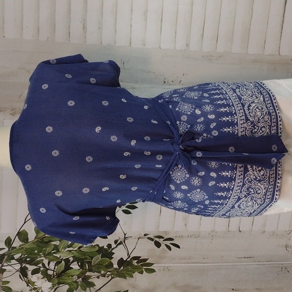 Younique Smocked Waist Blue and White, Size XL - Picture 4 of 4